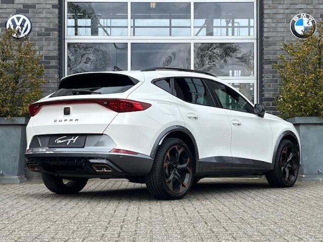 Cupra Formentor 1.4 E-HYBRID 245PK COPPER PANO. DAK - MEMORY - CAMERA - TREKH.