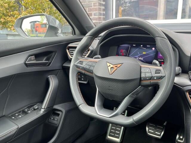 Cupra Formentor 1.4 E-HYBRID 245PK COPPER PANO. DAK - MEMORY - CAMERA - TREKH.