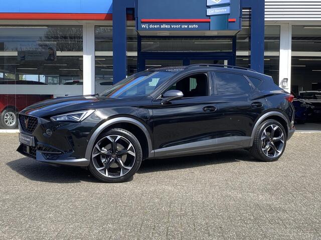 Cupra Formentor 1.4 e-Hybrid Adrenaline / Automaat / NL-Auto / 33.000 KM / Apple-Carplay & Android-Auto / Adaptieve Cruise-Control / Electronic Climate-Control / Stoelverwarming / Stuurverwarming / Dodehoek-Detectie / Keyless / DAB Radio-Bluetooth / Navi / LED / Draadloz
