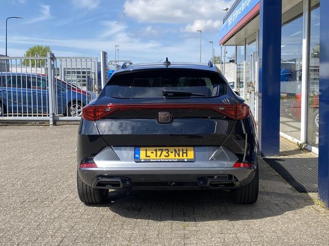 Cupra Formentor 1.4 e-Hybrid Adrenaline / Automaat / NL-Auto / 33.000 KM / Apple-Carplay & Android-Auto / Adaptieve Cruise-Control / Electronic Climate-Control / Stoelverwarming / Stuurverwarming / Dodehoek-Detectie / Keyless / DAB Radio-Bluetooth / Navi / LED / Draadloz