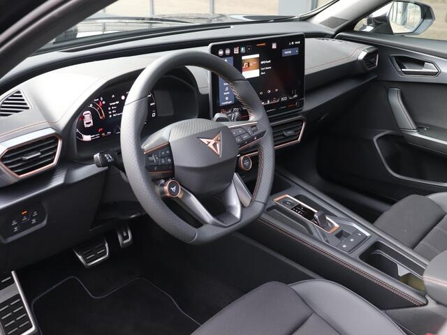 Cupra Formentor 1.5 TSI e-Hybrid 204pk | Panoramadak | 360gr. Camera | Adaptieve Cruise Control | Velgen 19" Arctic Copper | Keyless |