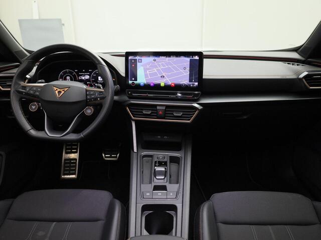 Cupra Formentor 1.4e-Hybrid 180kW/245PK VZ DSG · Panoramadak · Stoel- & stuurverwarming · Camera + Parkeersensoren