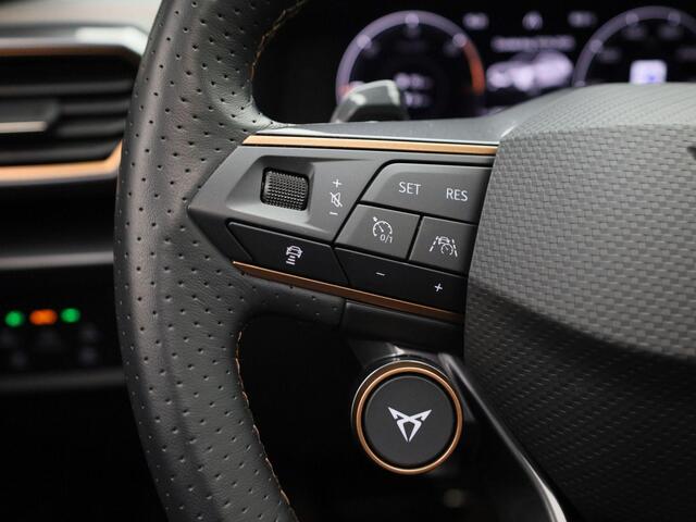 Cupra Formentor 1.4e-Hybrid 180kW/245PK VZ DSG · Panoramadak · Stoel- & stuurverwarming · Camera + Parkeersensoren