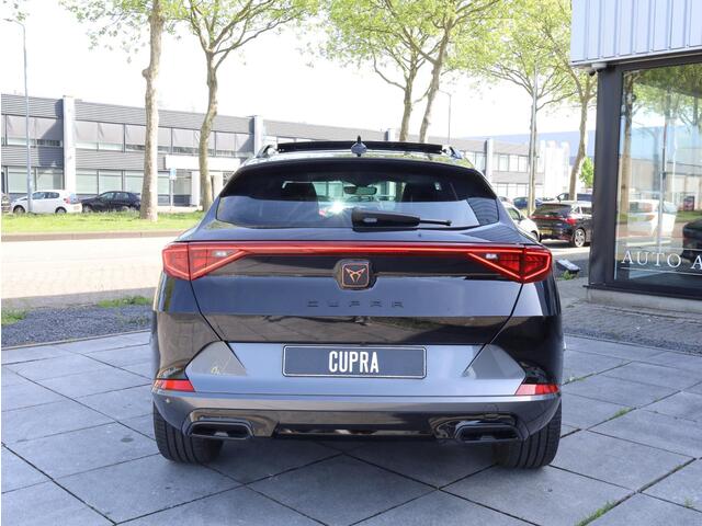 Cupra Formentor 1.5 TSI Panodak | Camera | Keyless | Elektrische kofferklep | Dodehoek | 19"Inch |