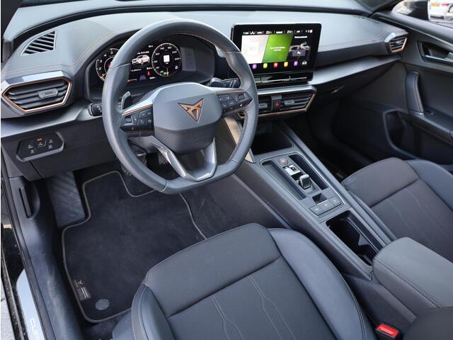 Cupra Formentor 1.5 TSI Panodak | Camera | Keyless | Elektrische kofferklep | Dodehoek | 19"Inch |