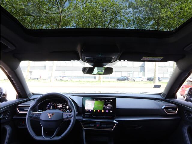 Cupra Formentor 1.5 TSI Panodak | Camera | Keyless | Elektrische kofferklep | Dodehoek | 19"Inch |
