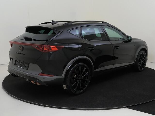Cupra Formentor 1.4 e-Hybrid VZ Performance | Trekhaak | Parkeerassistent | Stoel- en stuurwielverwarming | Dodehoek detectie | Keyless | Achteruitrijcamera | Navigatie |