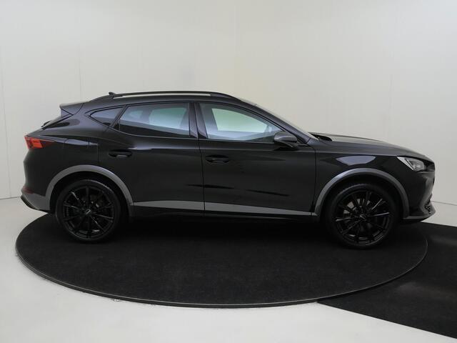 Cupra Formentor 1.4 e-Hybrid VZ Performance | Trekhaak | Parkeerassistent | Stoel- en stuurwielverwarming | Dodehoek detectie | Keyless | Achteruitrijcamera | Navigatie |