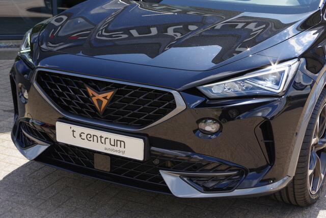 Cupra Formentor 1.4 e-Hybrid 204 PK Adrenaline PHEV, Groot-Navigatie, Camera, Sfeerverlichting, Stoel- en Stuurverwarming,
