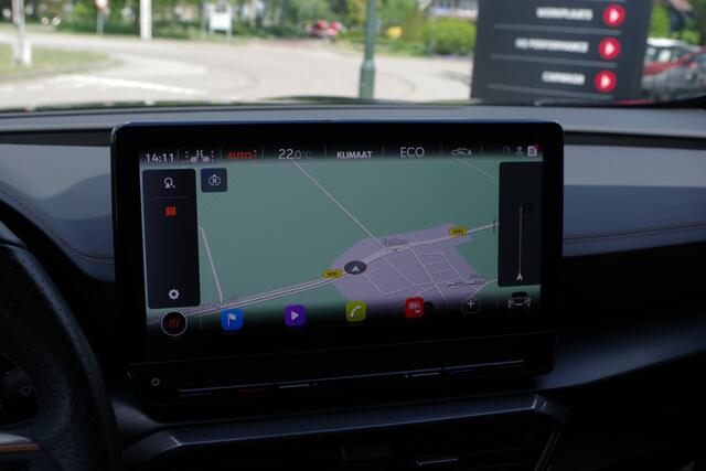 Cupra Formentor 1.4 e-Hybrid 204 PK Adrenaline PHEV, Groot-Navigatie, Camera, Sfeerverlichting, Stoel- en Stuurverwarming,