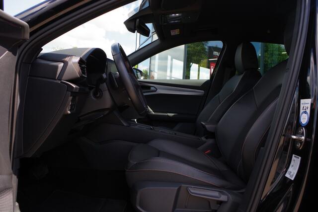 Cupra Formentor 1.4 e-Hybrid 204 PK Adrenaline PHEV, Groot-Navigatie, Camera, Sfeerverlichting, Stoel- en Stuurverwarming,