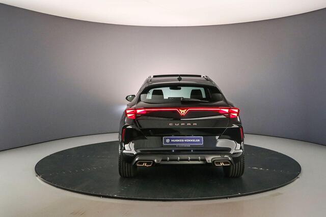 Cupra Formentor Business 1.5 TSI eHybrid 204pk DSG Automaat Panoramadak, Adaptive cruise control, Navigatie, Elektrische achterklep, 360 camera, Achteruitrijcamera, LED verlichting