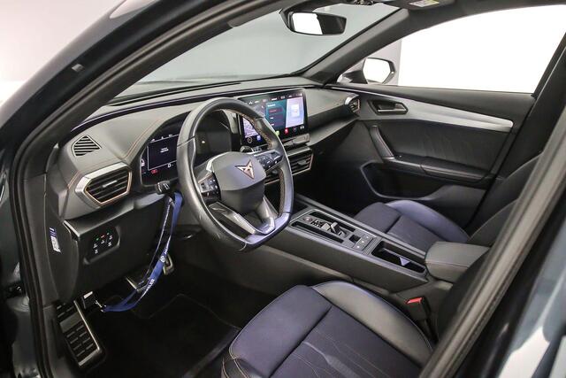Cupra Formentor VZ Copper Edition 1.4 TSI e-Hybrid 245pk DSG Automaat Adaptive cruise control, Elektrische achterklep, Achteruitrijcamera, Navigatie, Stuurwiel verwarmd, Parkeersensoren