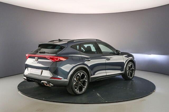 Cupra Formentor VZ Copper Edition 1.4 TSI e-Hybrid 245pk DSG Automaat Adaptive cruise control, Elektrische achterklep, Achteruitrijcamera, Navigatie, Stuurwiel verwarmd, Parkeersensoren