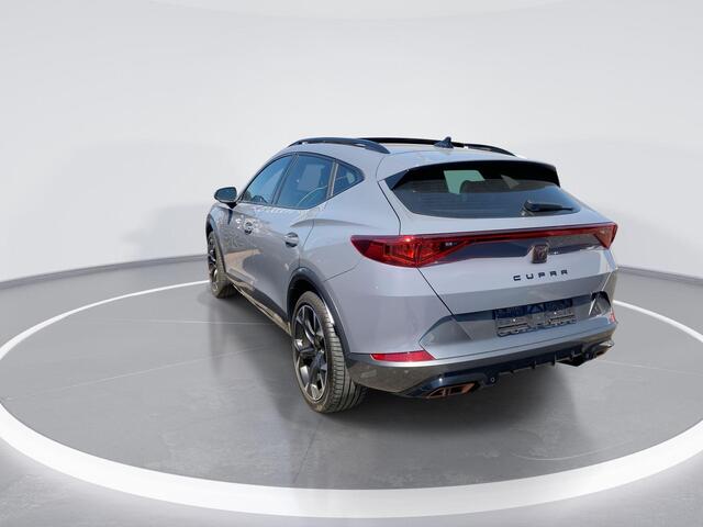 Cupra Formentor 1.4 e-Hybrid VZ Performance · Panoramadak · Navigatie · Camera + Parkeersensoren