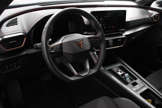 Cupra Formentor 1.5 TSI DSG 150 Pk | Camera | 19 Inch Lichtmetalen Velgen | Adaptive Cruise Control | Lane/Side Assist | Climatronic |