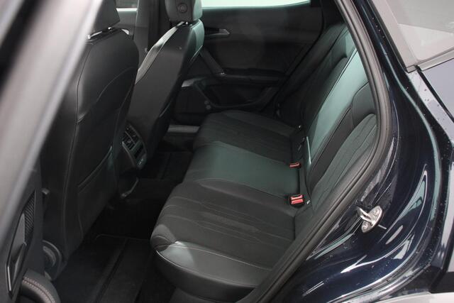 Cupra Formentor 1.5 TSI DSG 150 Pk | Camera | 19 Inch Lichtmetalen Velgen | Adaptive Cruise Control | Lane/Side Assist | Climatronic |