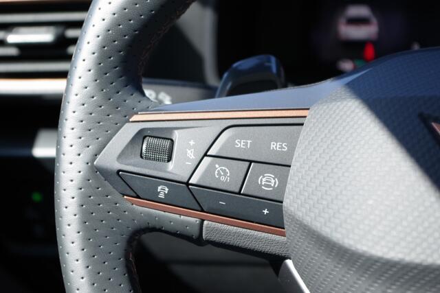 Cupra Formentor 1.4 e-Hybrid 204 PK BNS PHEV, Carplay, DAB, Stoel- & Stuurverwarming, Camera