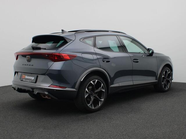 Cupra Formentor 1.4 e-Hybrid Performance 204PK DSG achteruitrijcamera, side assist, keyless, full led, panoramadak, adaptive cruise, stuur-stoelverwarming, 19" lichtmetaal