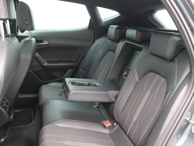 Cupra Formentor 1.4 e-Hybrid business 204PK DSG full led, adaptive cruise, schuif-kanteldak, keyless, stuur-stoelverwarming, inklap. spiegels, 19" lichtmetaal