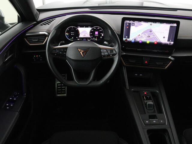 Cupra Formentor 1.4 e-Hybrid VZ | 245pk | Trekhaak | Stoel & stuurverwarming | Camera | Adaptive cruise | Sfeerverlichting | Keyless | Full LED | PHEV