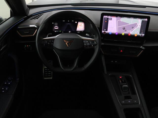 Cupra Formentor 1.4 e-Hybrid VZ | 245pk | Stoel & stuurverwarming | Carplay | Camera | Adaptive cruise | Navigatie | Sfeerverlichting | Keyless | Full LED | PHEV