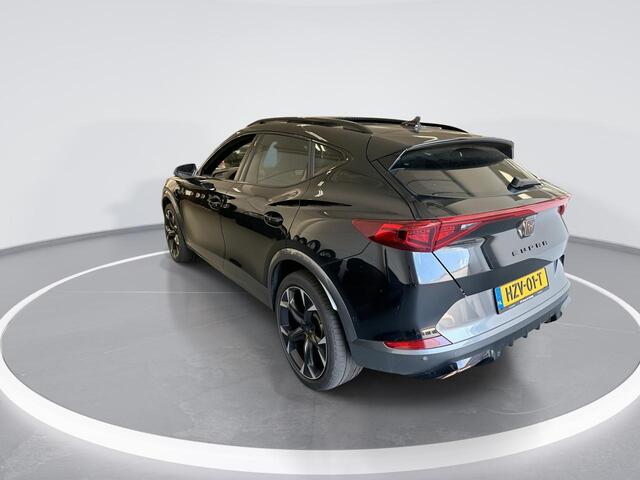 Cupra Formentor 1.4 245pk DSG e-Hybrid VZ Performance · Panoramadak · Keyless · Camera · Navigatie · Dodehoek Detectie · Park Assist · 19'' Inch ·