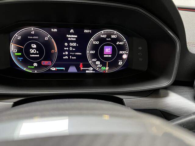 Cupra Formentor 1.4 e-Hybrid VZ Performance / AUTOMAAT/ PANO/ 245 PK/ 19" LMV/ FULL LINK/ ADAPT. CRUISE/ DIGITAL DASH/ PARK. SENSOREN + CAMERA/ RIJ-MODI/ STOEL-STUUR VERWARM./ NAVI/ MATRIX/ DAB/ CLIMA