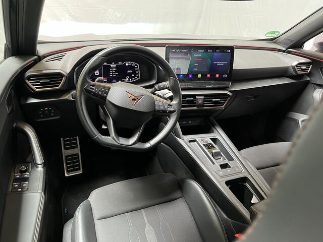 Cupra Formentor 1.4 e-Hybrid VZ Performance / AUTOMAAT/ 245 PK/ 19" LMV/ FULL LINK/ ADAPT. CRUISE/ DIGITAL DASH/ PARK. SENSOREN + CAMERA/ RIJ-MODI/ STOEL-STUUR VERWARM./ NAVI/ MATRIX/ DAB/ CLIMA
