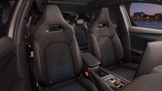 Cupra Formentor 1.5 TSI e-Hybrid 204 6DSG Business | Achteruitrijcamera | Digitaal instrumentenpaneel (Virtual Cockpit) | Draadloze Apple CarPlay(TM), Android Auto(TM)