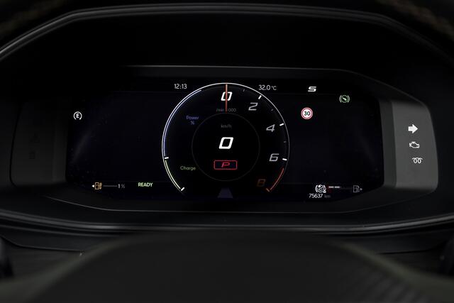 Cupra Formentor 1.4 e-Hybrid |245PK| VZ Performance - Automaat | Camourflage Green | Dig.Cockpit | Adapt.Cruise | Stoel-+Stuurverw. | PDC | 360 Camera | NAV+App.Connect | ECC | Afn.Trekhaak | LM 19" |