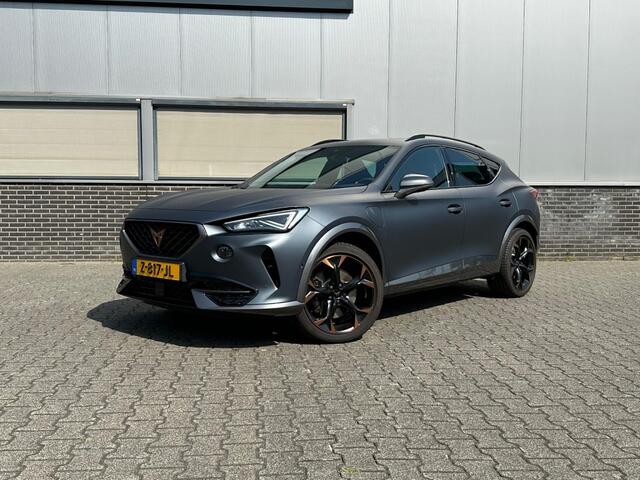Cupra Formentor 1.4 E-HYB VZ PERF L. - NL auto - Originele matte lak - PANO