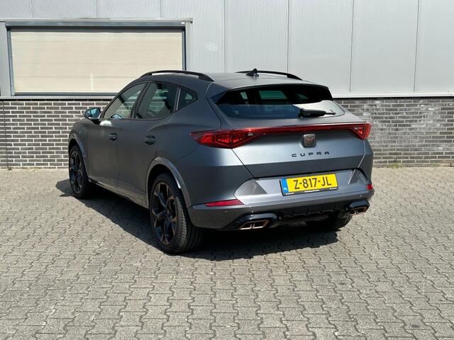 Cupra Formentor 1.4 E-HYB VZ PERF L. - NL auto - Originele matte lak - PANO