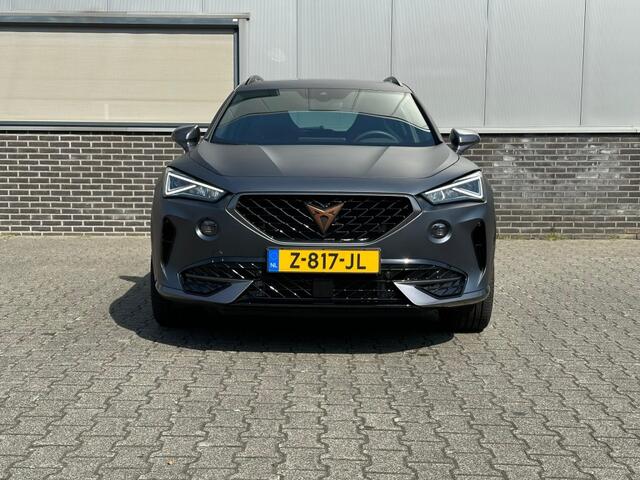 Cupra Formentor 1.4 E-HYB VZ PERF L. - NL auto - Originele matte lak - PANO