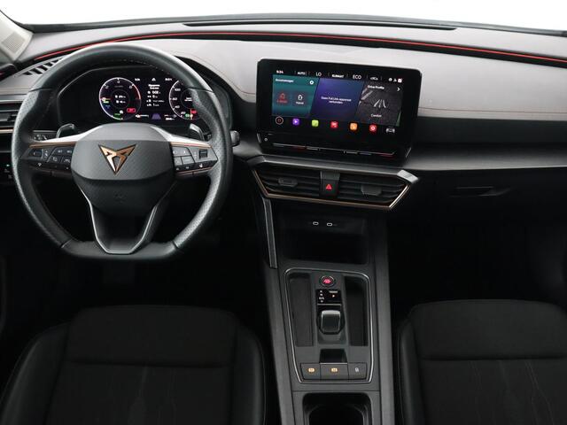 Cupra Formentor 1.4 e-Hybrid | Carplay | Camera | Adaptive cruise | Stuurverwarming | Sportstoelen | Keyless | Sfeerverlichting | Full LED | PHEV | Plug In