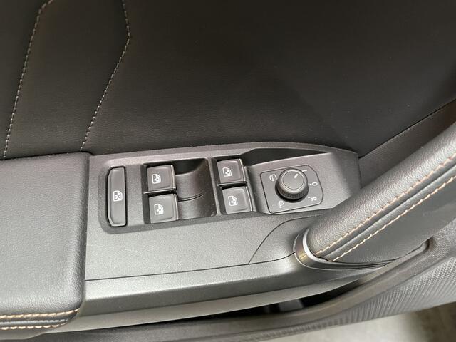 Cupra Formentor 1.4 e-Hybrid VZ Performance / AUTOMAAT/ 245 PK/ ELEKTR. STOEL/ ELEKTR. TREKHAAK/ KEYLESS/ 19" LMV/ ADAPT. CRUISE/ KEYLESS/ DIGITAL DASH/ PARK. SENSOREN + 360 CAMERA/ RIJ-MODI/ STOEL-STUUR VERWARM./ NAVI/ MATRIX/ DAB