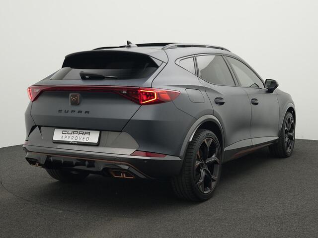 Cupra Formentor 1.4 e-Hybrid 245 pk DSG VZ Performance | Panoramadak | Leder | Geheugenstoel | Rondomzicht camera | Supersport stuur | Adaptief sportonderstel