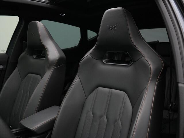 Cupra Formentor 1.4 e-Hybrid 245 pk DSG VZ Performance | Panoramadak | Leder | Geheugenstoel | Rondomzicht camera | Supersport stuur | Adaptief sportonderstel