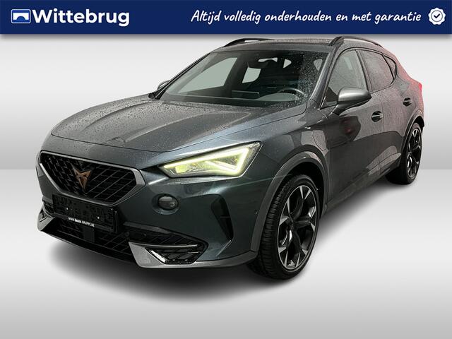 Cupra Formentor 1.4 e-Hybrid Black Edition / AUTOMAAT/ PANO/ LEER/ 19.000 KM/ 360 CAMERA/ ELEK. ACHTERKLEP/ MEMORY SEATS/ DODE HOEK/ KEYLESS/ LED/ STOEL-STUURVERWARM./ FULL LINK/ ADAPT. CRUISE/ NAVI/ CLIMA/ DAB/ 19" LMV