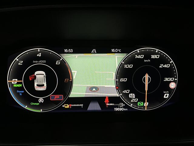 Cupra Formentor 1.4 e-Hybrid Black Edition / AUTOMAAT/ PANO/ LEER/ 19.000 KM/ 360 CAMERA/ ELEK. ACHTERKLEP/ MEMORY SEATS/ DODE HOEK/ KEYLESS/ LED/ STOEL-STUURVERWARM./ FULL LINK/ ADAPT. CRUISE/ NAVI/ CLIMA/ DAB/ 19" LMV