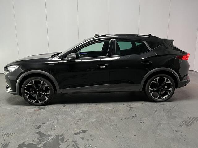 Cupra Formentor 1.4 e-Hybrid Performance / AUTOMAAT/ PANO/ ELEKTR. STOEL/ NAVI/ LED/ FULL-LINK/ CLIMA/ 19" LMV/ PARK. SENSOREN + CAMERA/ DAB/ KEYLESS