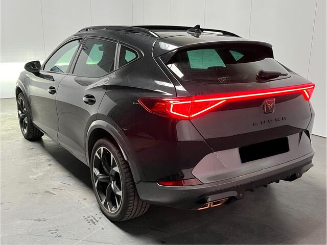 Cupra Formentor 1.4 e-Hybrid Performance / AUTOMAAT/ PANO/ ELEKTR. STOEL/ NAVI/ LED/ FULL-LINK/ CLIMA/ 19" LMV/ PARK. SENSOREN + CAMERA/ DAB/ KEYLESS