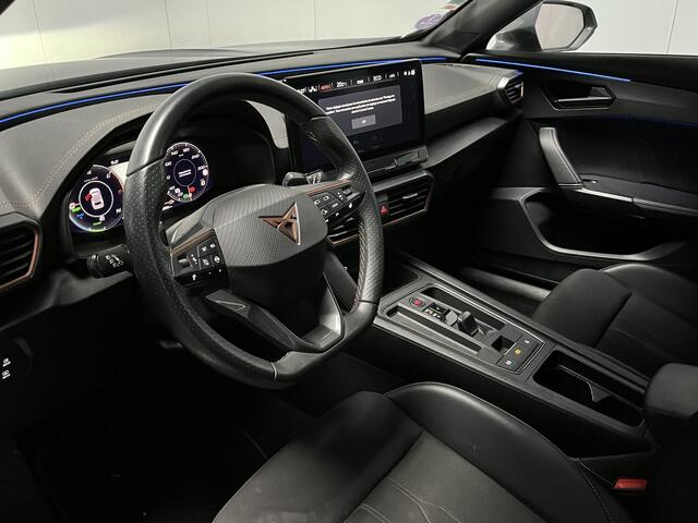 Cupra Formentor 1.4 e-Hybrid Performance / AUTOMAAT/ PANO/ ELEKTR. STOEL/ NAVI/ LED/ FULL-LINK/ CLIMA/ 19" LMV/ PARK. SENSOREN + CAMERA/ DAB/ KEYLESS