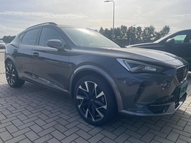 Cupra Formentor 1.4 e-Hybrid Performance 1e eigenaar 19INCH,CAMERA f1 stuur Dealer onderhouden 204pk