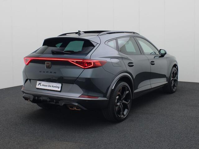 Cupra Formentor 1.4 e-Hybrid/245PK VZ Performance · Panoramadak · Apple Car Play · Navigatie · Camera + Parkeersensoren · Elektrisch stoelen ·