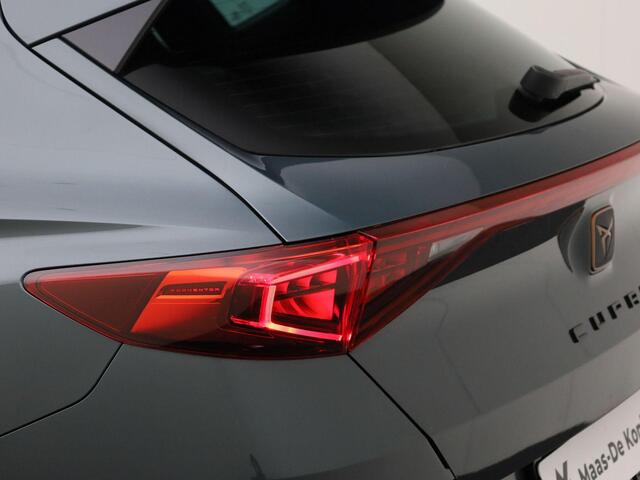 Cupra Formentor 1.4 e-Hybrid/245PK VZ Performance · Panoramadak · Apple Car Play · Navigatie · Camera + Parkeersensoren · Elektrisch stoelen ·