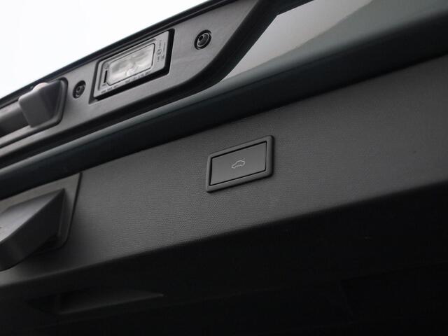Cupra Formentor 1.4 e-Hybrid/245PK VZ Performance · Panoramadak · Apple Car Play · Navigatie · Camera + Parkeersensoren · Elektrisch stoelen ·