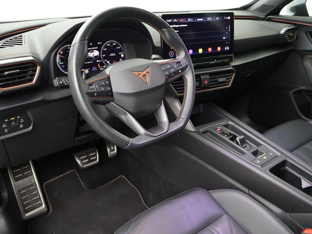 Cupra Formentor 1.4 e-Hybrid VZ Performance | 245 PK | SoH 94% | Trekhaak wegklapbaar | Panoramadak | Achteruitrijcamera | Navigatiesysteem |