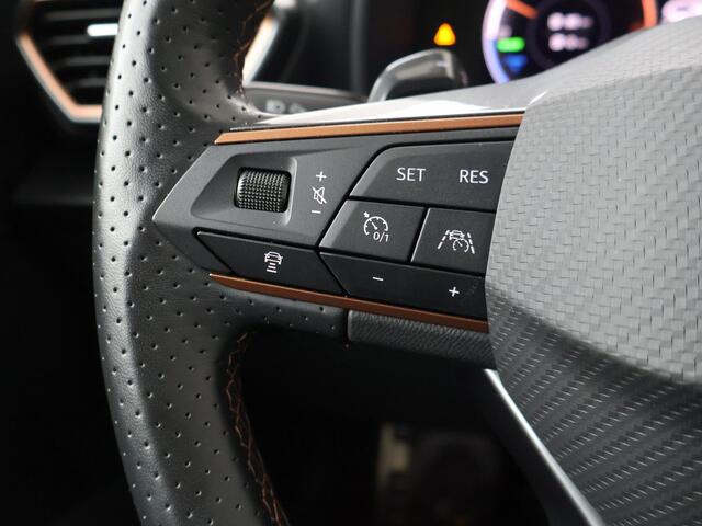 Cupra Formentor 1.4 e-Hybrid VZ Performance | 245 PK | SoH 94% | Trekhaak wegklapbaar | Panoramadak | Achteruitrijcamera | Navigatiesysteem |