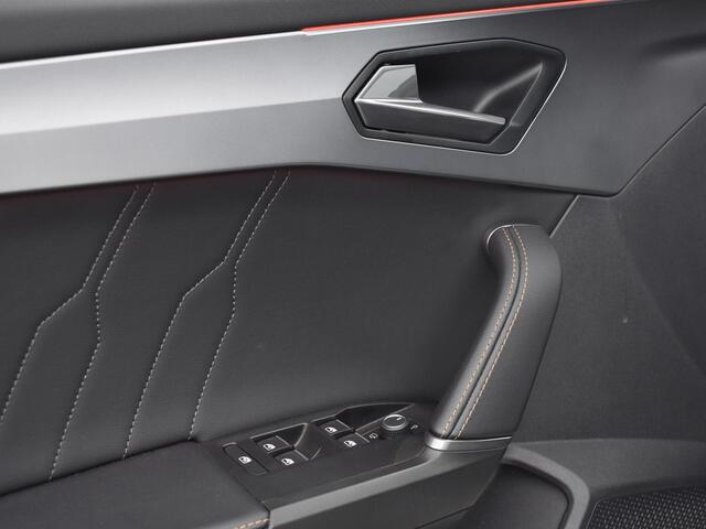 Cupra Formentor 1.5 TSI 150PK DSG Business Edition Plus · Apple/Android Car Play · Camera · Dodehoek Detectie · Stoel- & Stuurverwarming